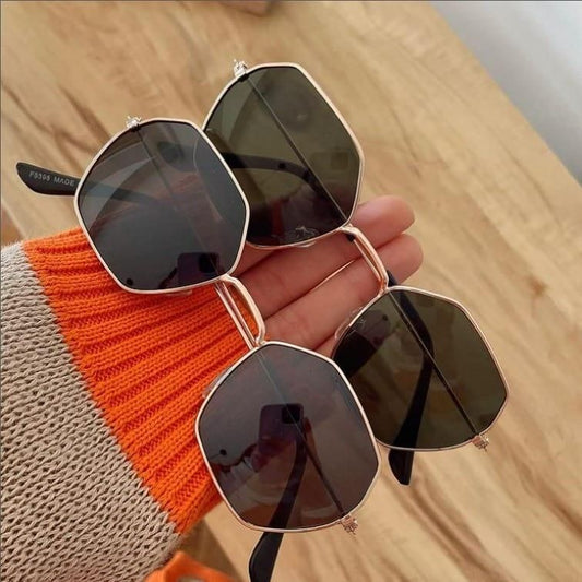 Suga Octagon Round Black Sunglass - INSTATAKE