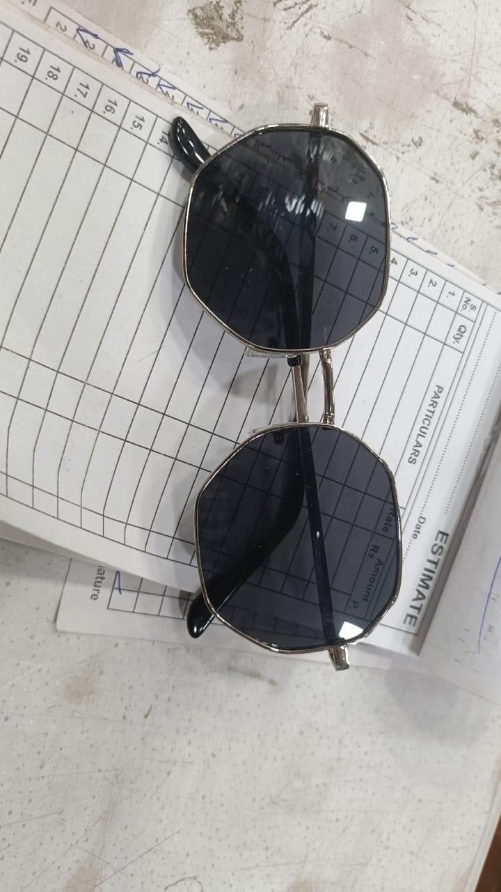 Suga Octagon Round Black Sunglass - INSTATAKE